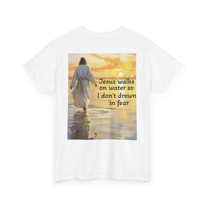 Jesus walking on water - Unisex Heavy Cotton Tee